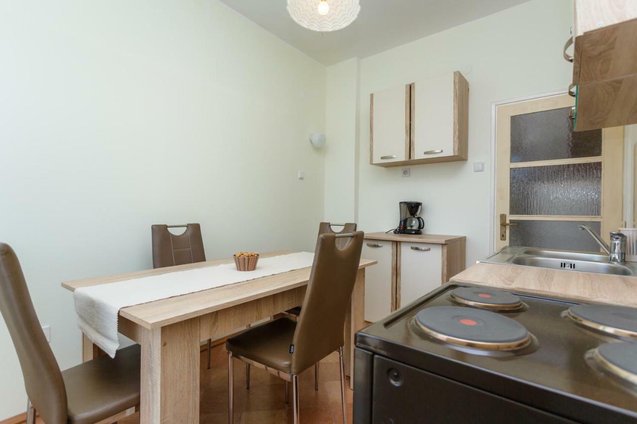 Apartman Jezevac Крк Экстерьер фото