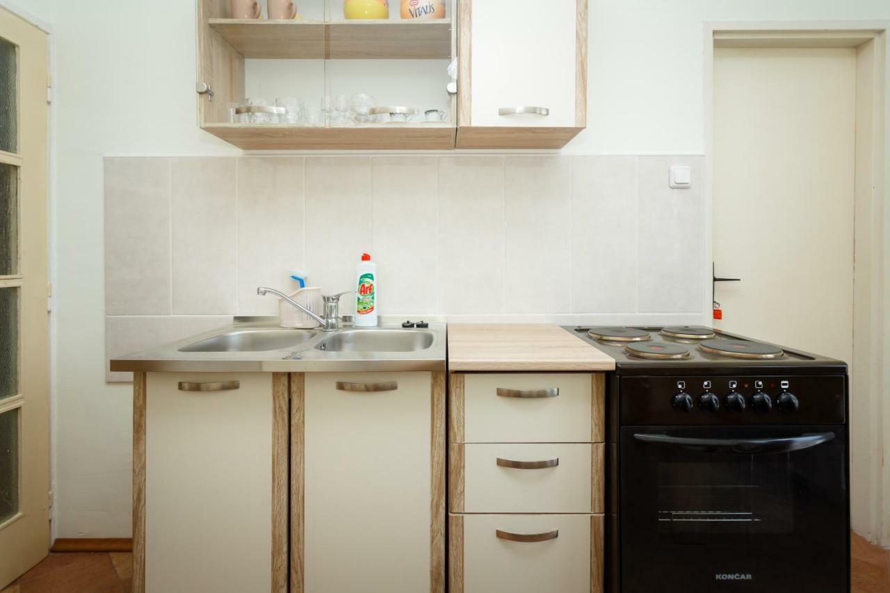 Apartman Jezevac Крк Экстерьер фото
