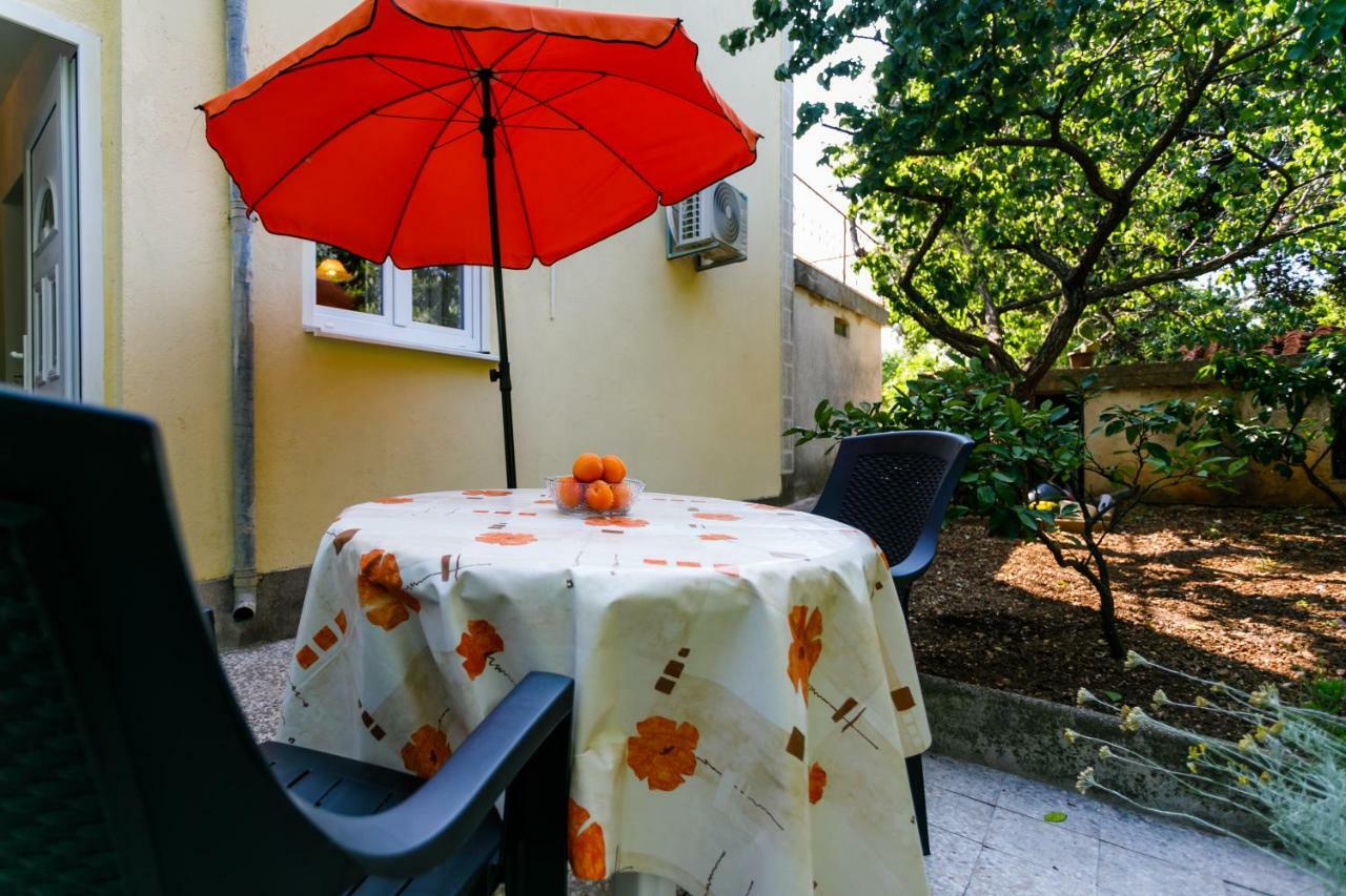 Apartman Jezevac Крк Экстерьер фото